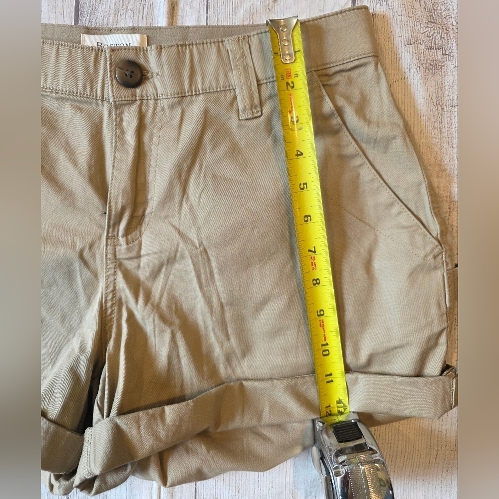 Boston Traders Women's Size 10 Tan Casual Shorts Roll Tab New w/ Tags - Picture 11 of 12